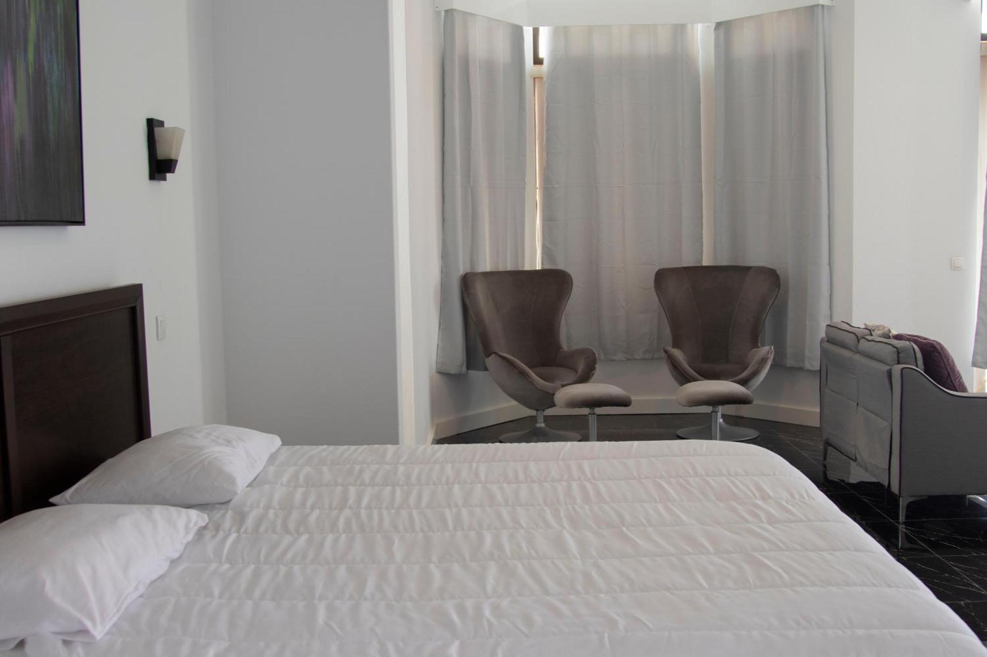 The View Hotel Сан-Филипи Экстерьер фото